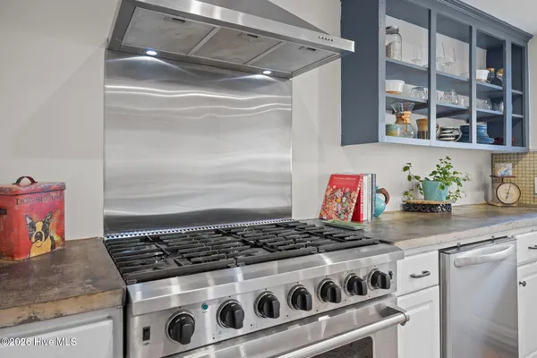 $462,900 | 127 Hampton Drive, Washington, NC 27889