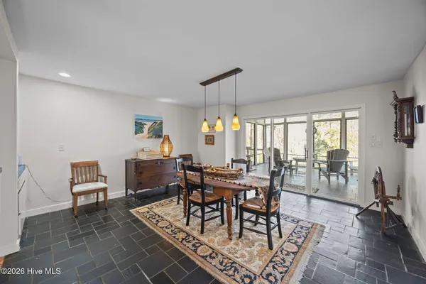 $462,900 | 127 Hampton Drive, Washington, NC 27889