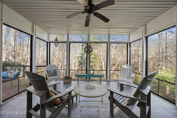 $462,900 | 127 Hampton Drive, Washington, NC 27889