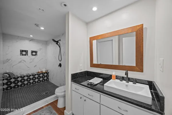 $462,900 | 127 Hampton Drive, Washington, NC 27889