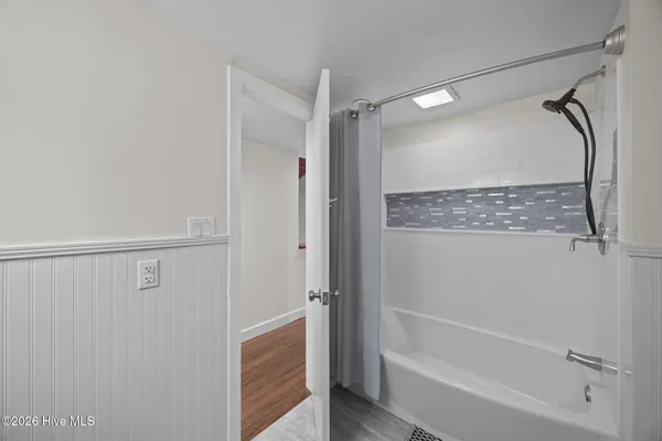 $462,900 | 127 Hampton Drive, Washington, NC 27889