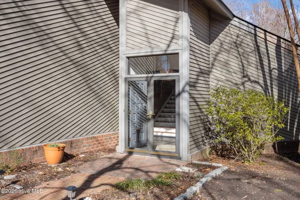 $462,900 | 127 Hampton Drive, Washington, NC 27889