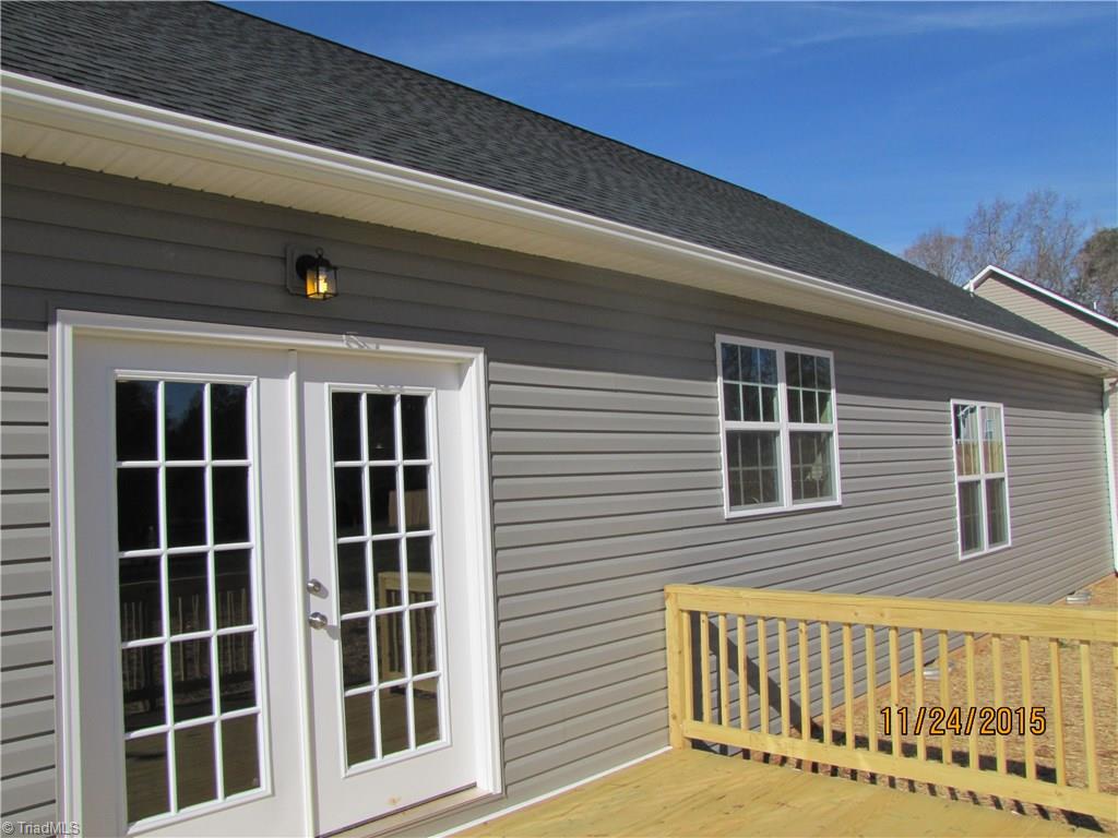 3627 Ruby Road Winston-Salem, NC 27106 - Photo 22 of 30 Double doors which lead out from DR.