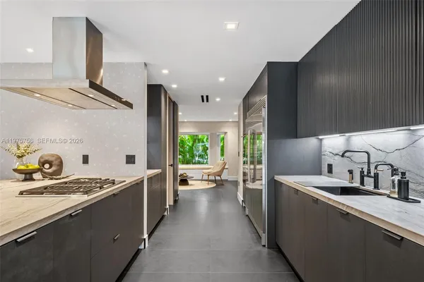 $42,500 | 4800 Bay Point Road, Miami, FL 33137