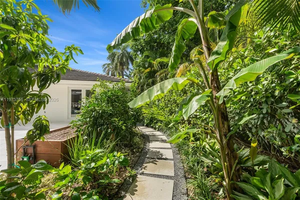 $42,500 | 4800 Bay Point Road, Miami, FL 33137