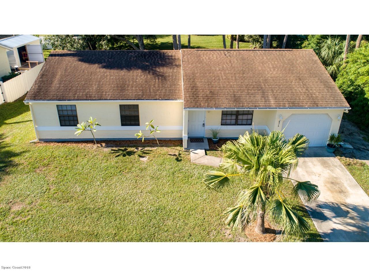 826 George Street Sebastian, FL 32958 - Photo 1 of 16 Front of House