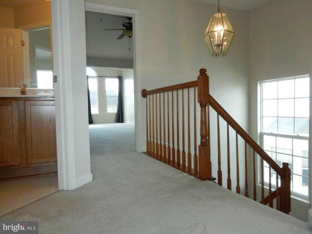 12910 Yellow Jacket Road Hagerstown, MD 21740 - Photo 30 of 30 Upper/BR Level Hall