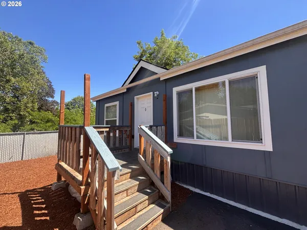 $370,000 | 104 River Loop 1, Eugene, OR 97404