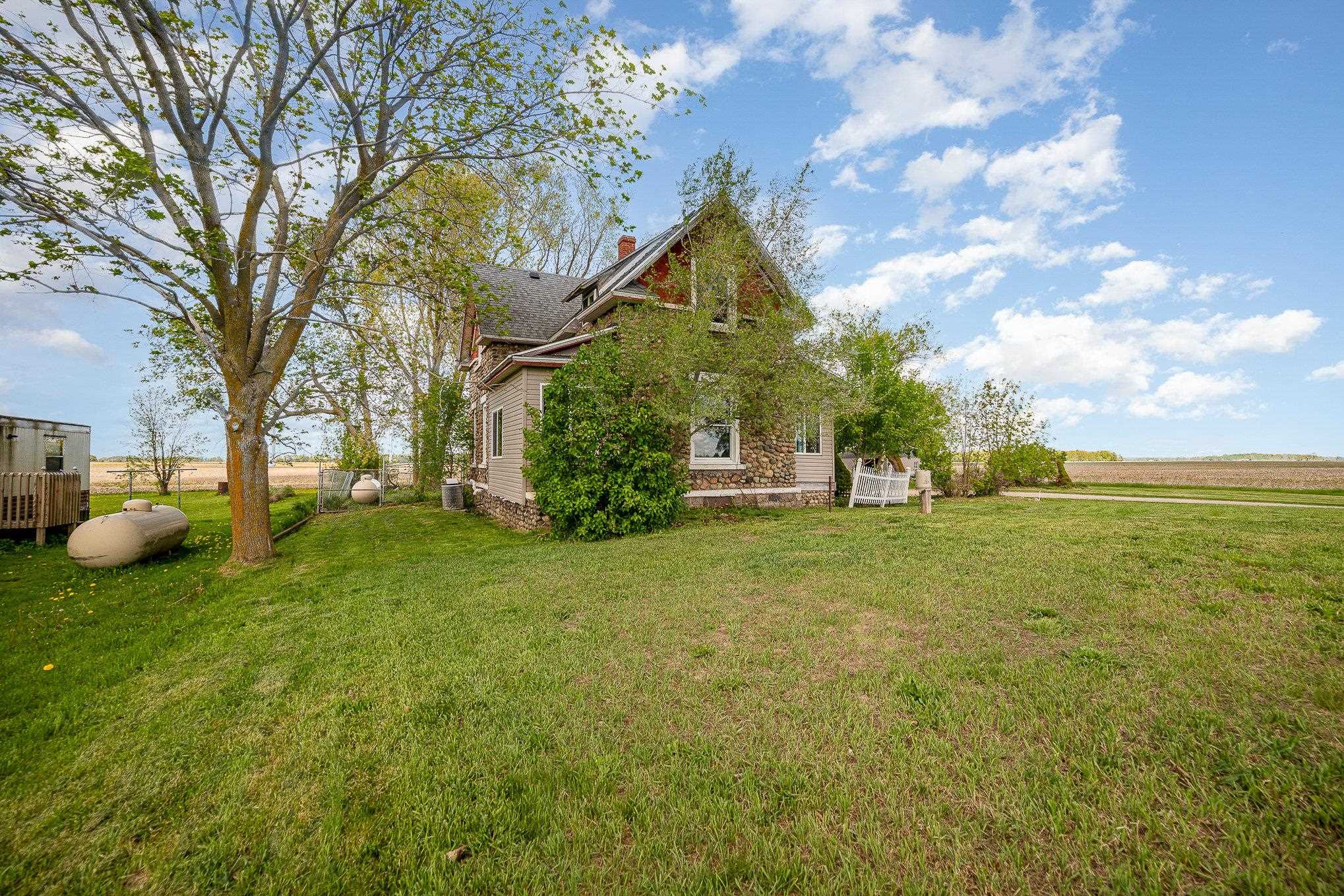 6345 East Rosebush Road Rosebush, MI 48878 - Photo 2 of 25