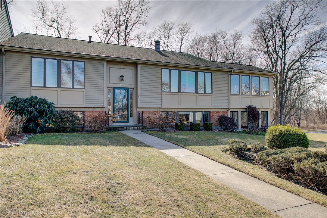 13 Hanley Farm Road, Unit 13 Warren, RI 02885 - Photo 2 of 44
