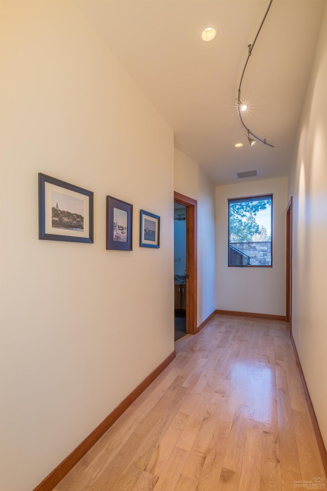 1638 Northwest Wild Rye Circle Bend, OR 97703 - Photo 12 of 25 Additional Photo
