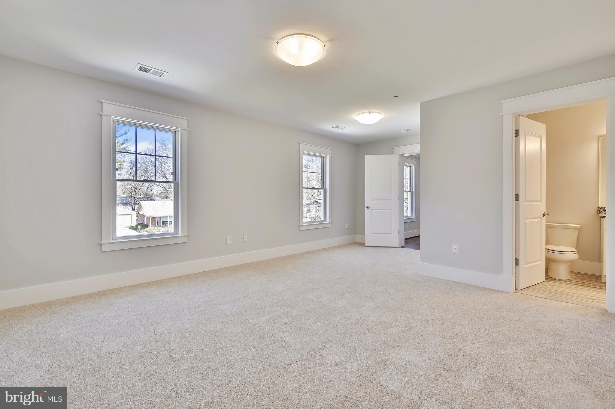 11710 Smoketree Road Potomac, MD 20854 - Photo 21 of 30 Bedroom - w en suite bath
