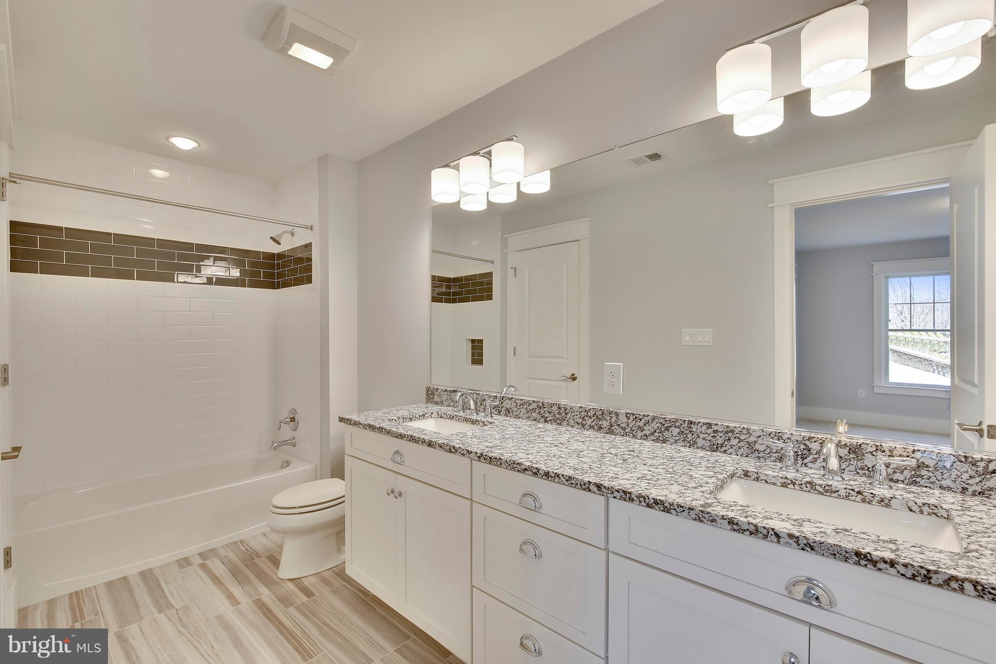 11710 Smoketree Road Potomac, MD 20854 - Photo 22 of 30 Bath-Jack n Jill bath