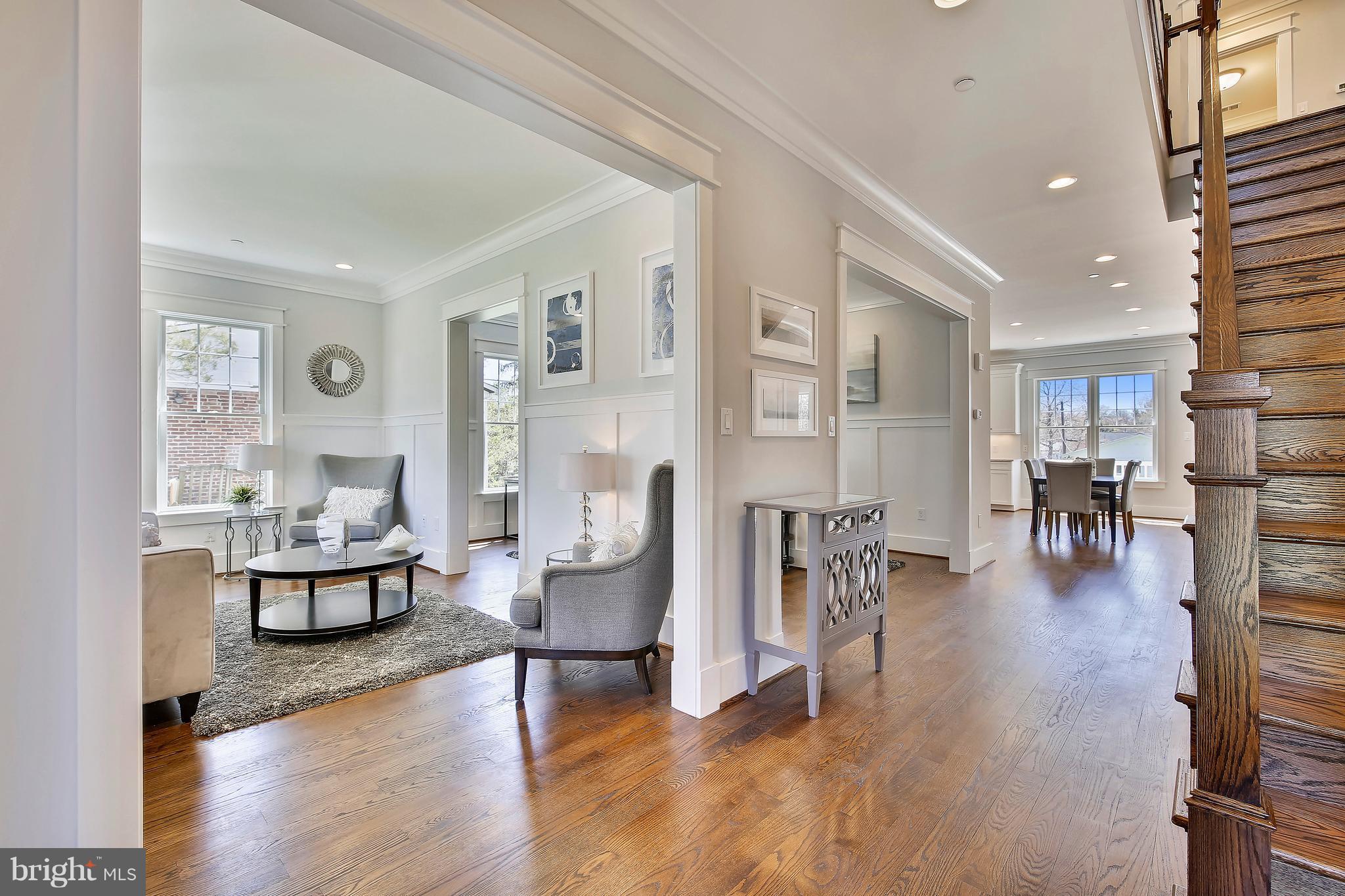Welcoming and bright foyer
