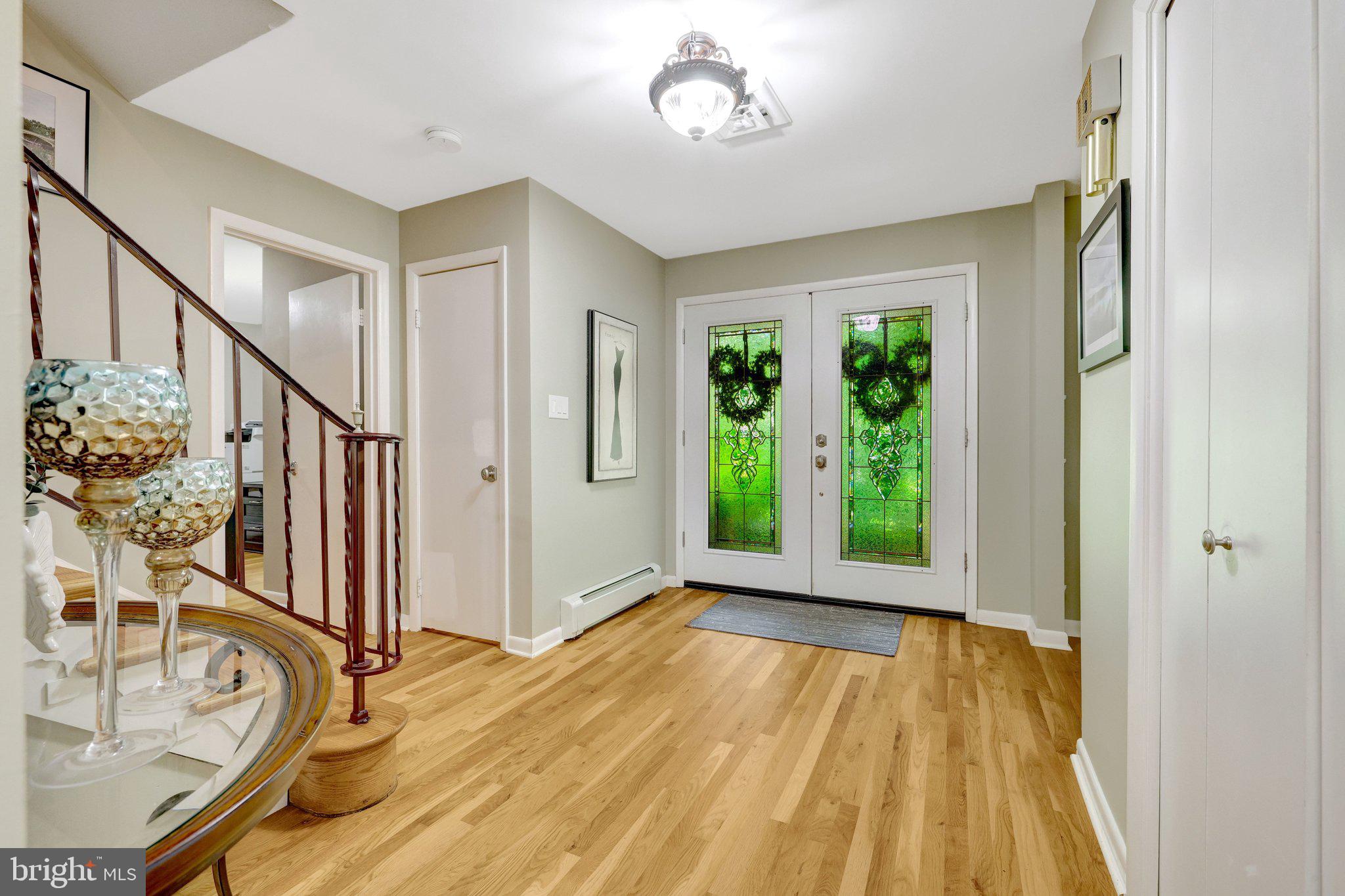 10015 Saddle Road Vienna, VA 22181 - Photo 18 of 86 Gallery Image 18