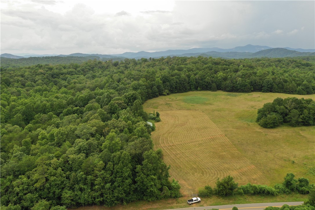13 Midway Road Pickens, SC 29671 - Photo 2 of 12