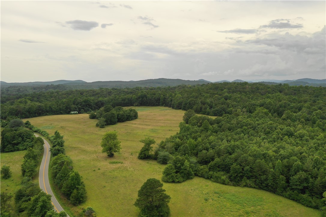 13 Midway Road Pickens, SC 29671 - Photo 3 of 12