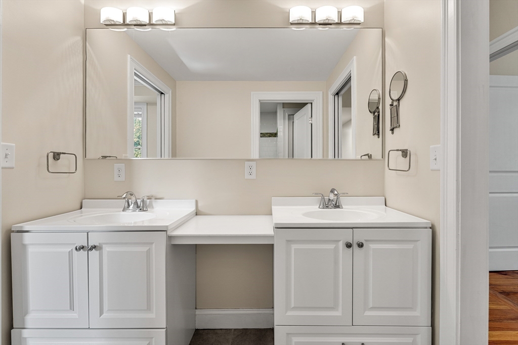 28 Mercer Road Needham, MA 02494 - Photo 18 of 28