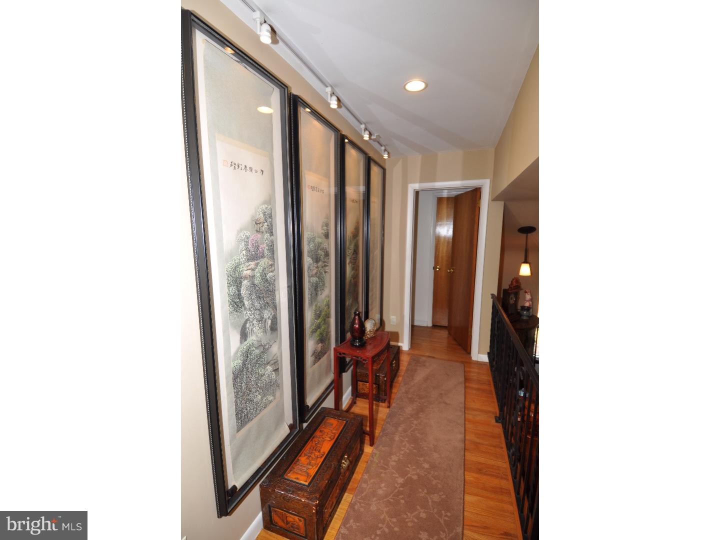 23 Hartford Road Mount Laurel, NJ 08054 - Photo 13 of 25 Hallway