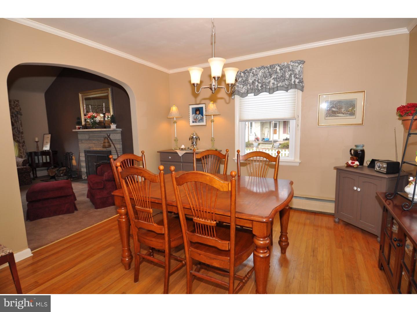 23 Hartford Road Mount Laurel, NJ 08054 - Photo 4 of 25 Dining Room