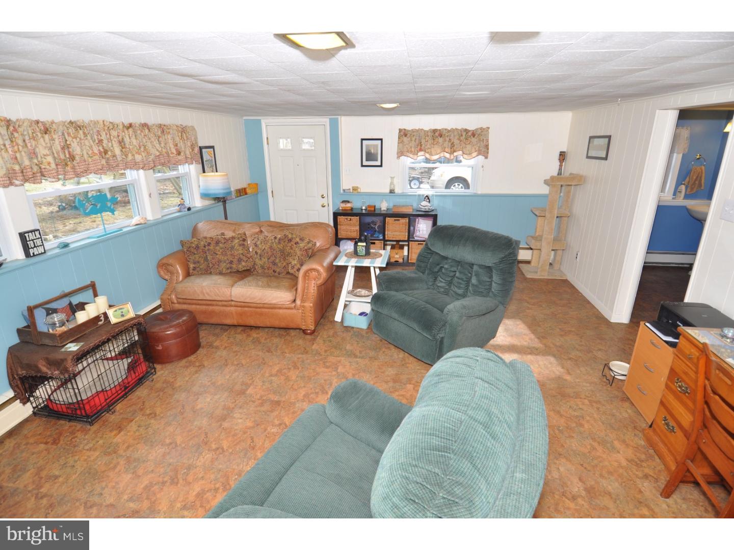 23 Hartford Road Mount Laurel, NJ 08054 - Photo 9 of 25 Family Room