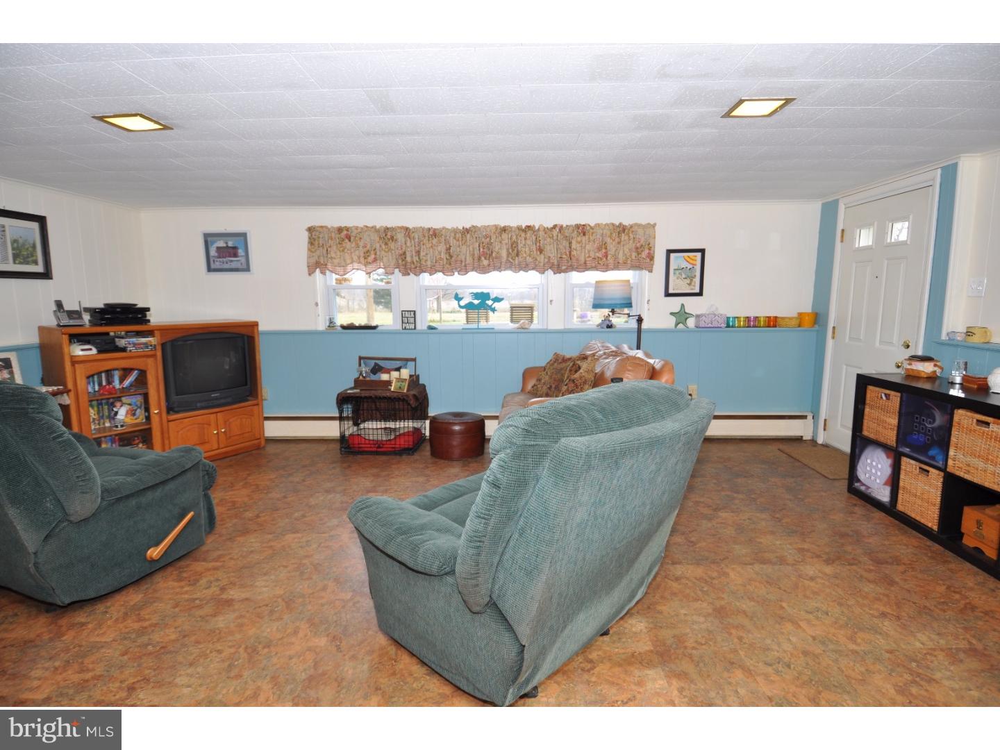 23 Hartford Road Mount Laurel, NJ 08054 - Photo 10 of 25 Family Room