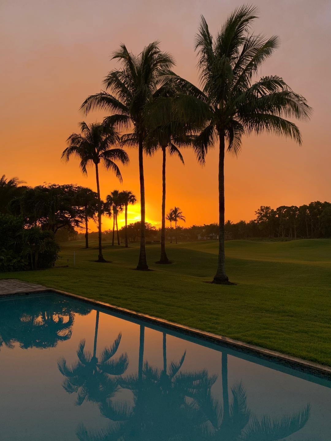 7140 Queenferry Circle Boca Raton, FL 33496 - Photo 17 of 51 golf course view at dusk