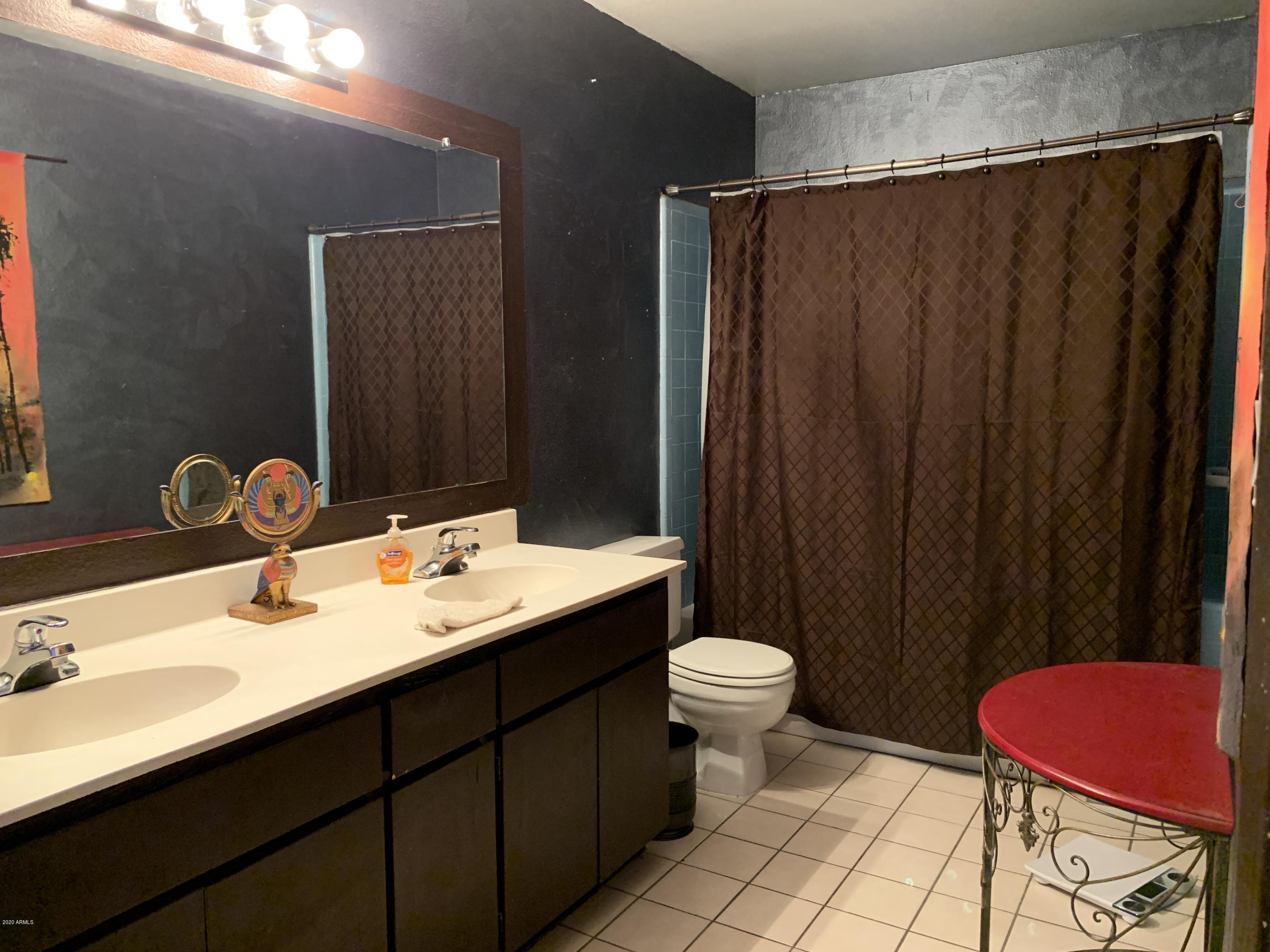 3449 East Cochise Road Phoenix, AZ 85028 - Photo 10 of 17 Photo Mar 27, 2 51 26 PM