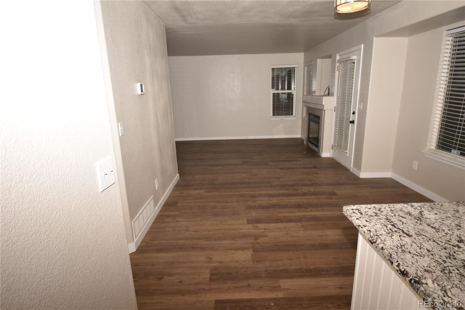 4954 Freeport Way Denver, CO 80239 - Photo 5 of 11