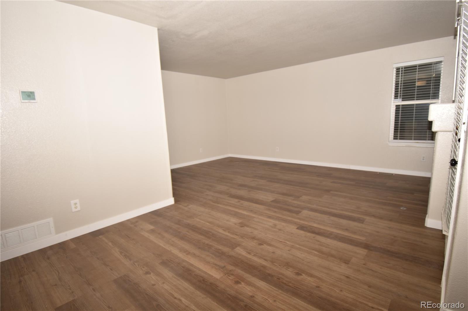 4954 Freeport Way Denver, CO 80239 - Photo 9 of 11