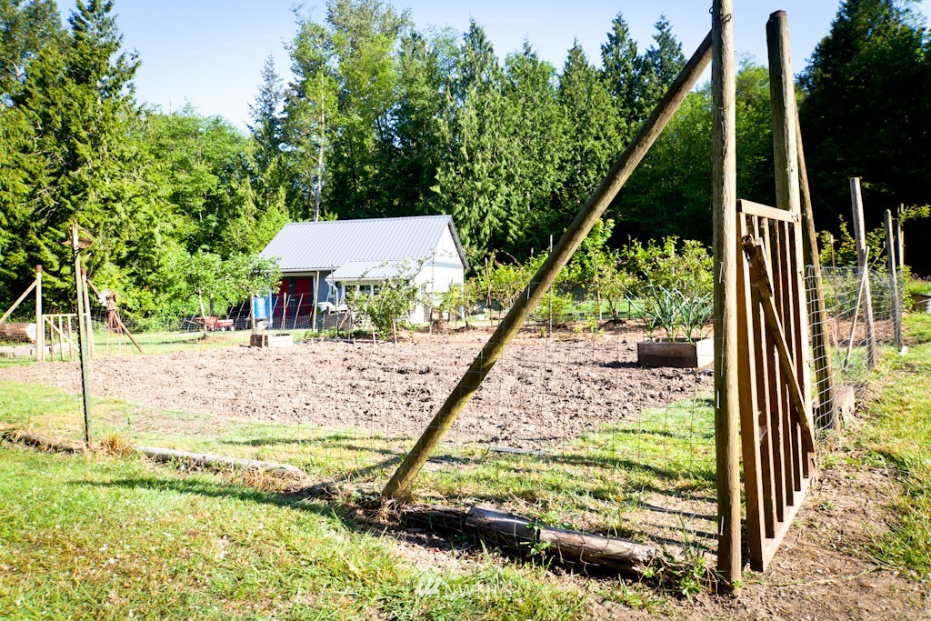 4970 Hannegan Road Bellingham, WA 98226 - Photo 19 of 23 Gallery Image 19