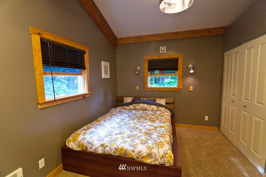 4970 Hannegan Road Bellingham, WA 98226 - Photo 5 of 23 Gallery Image 5