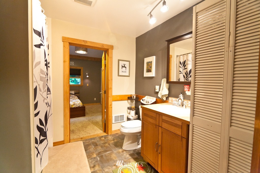 4970 Hannegan Road Bellingham, WA 98226 - Photo 7 of 23 Gallery Image 7
