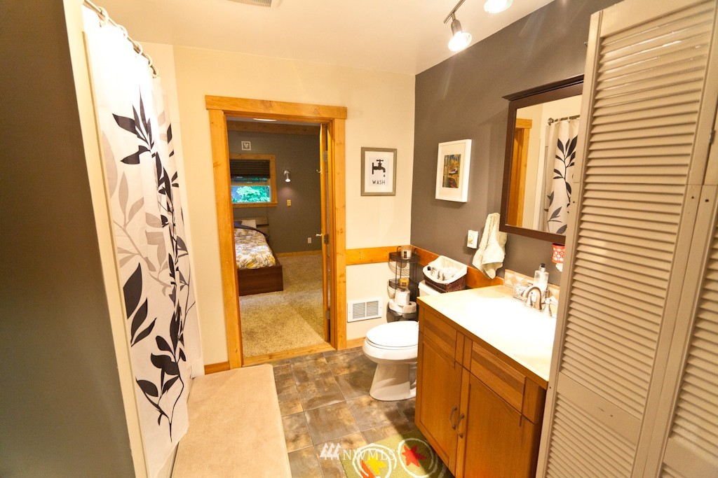 4970 Hannegan Road Bellingham, WA 98226 - Photo 8 of 23 Gallery Image 8