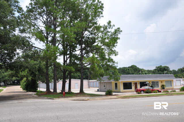 559 Fairhope Avenue Fairhope, AL 36532 - Photo 2 of 3