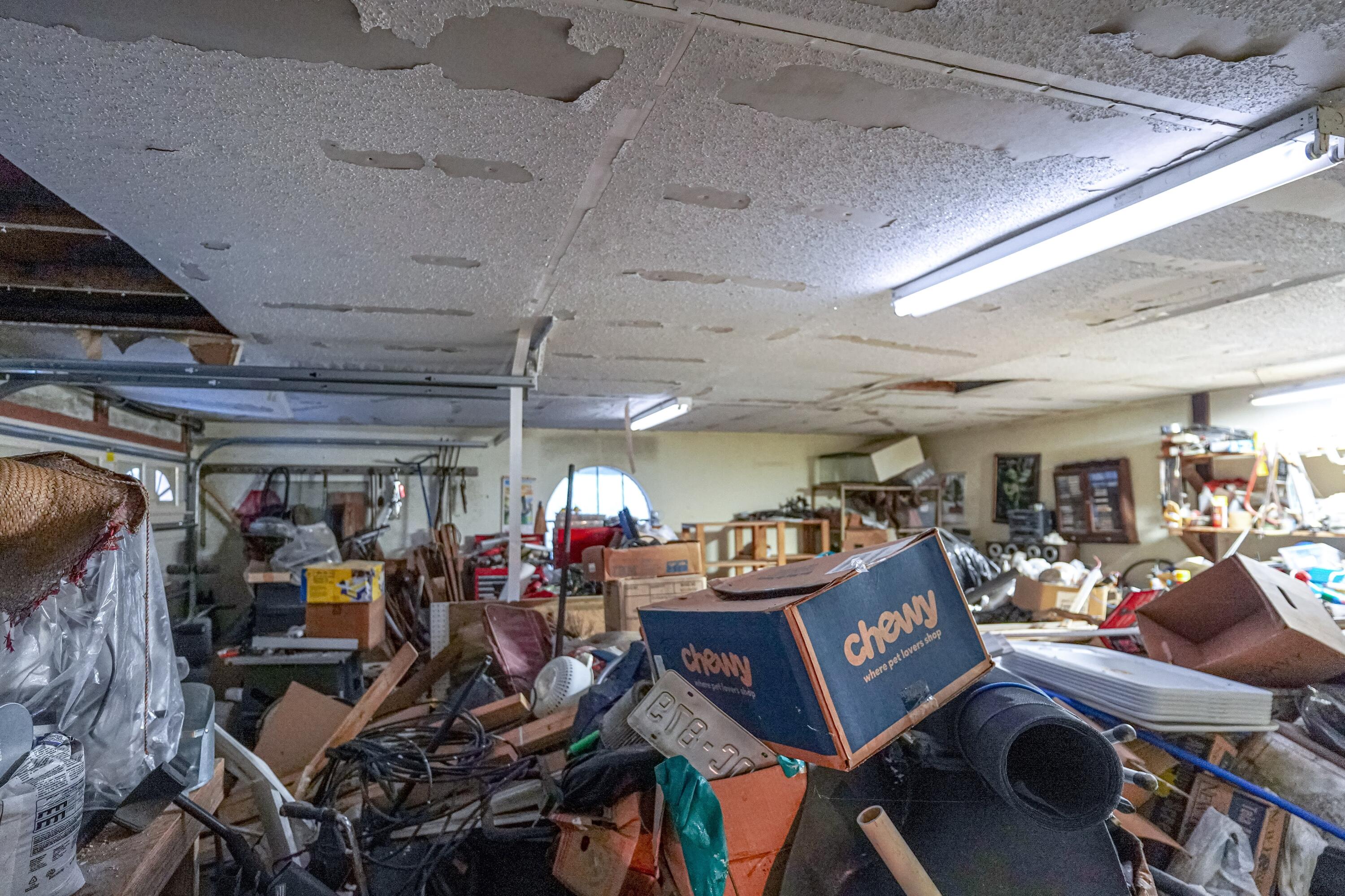 4444 Sundance Way Holt, FL 32564 - Photo 32 of 39 a view of a room with gym equipment