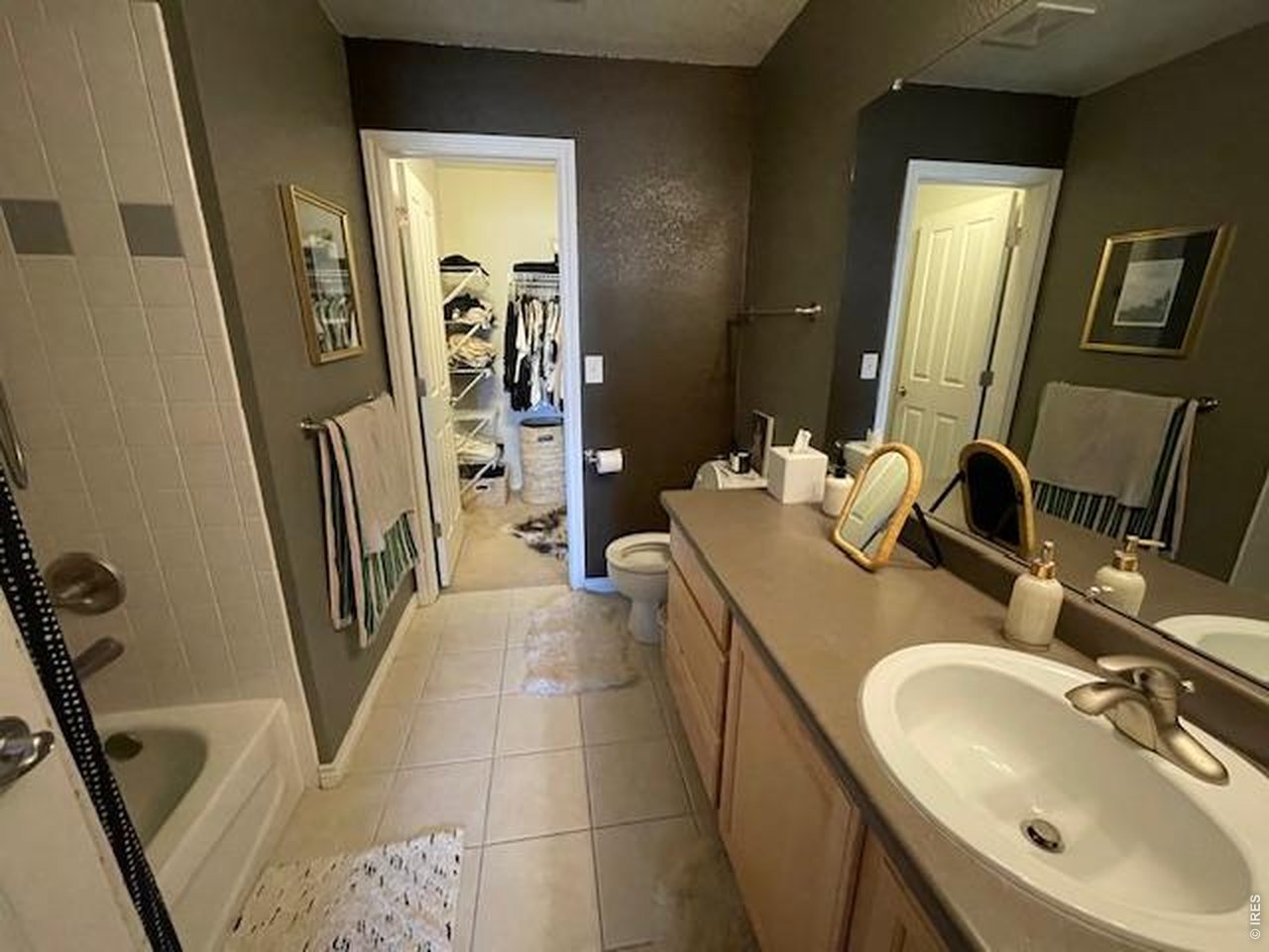 3683 Pinedale Street, Unit F Boulder, CO 80301 - Photo 10 of 14 Large Primary Bath +Walk-in Closet