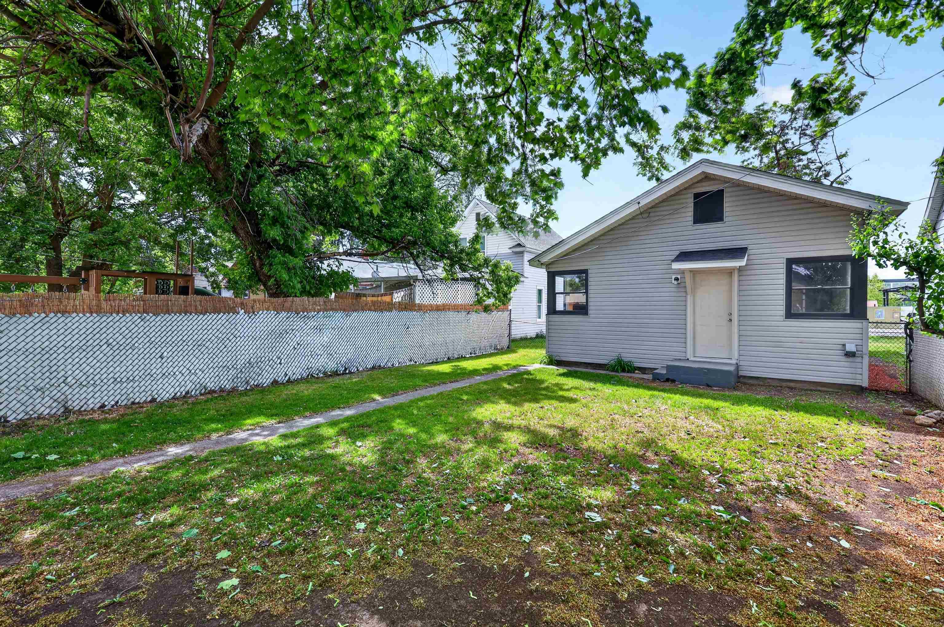 207 East Baldwin Avenue Spokane, WA 99207 - Photo 30 of 48