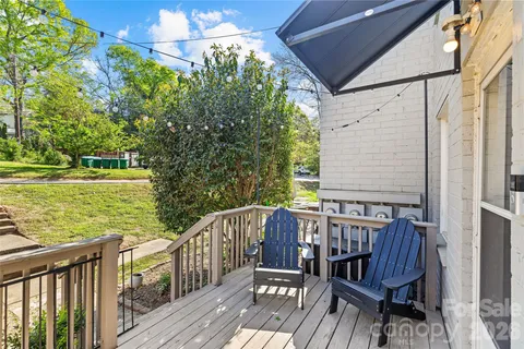 $275,000 | 220 Wakefield Drive, Charlotte, NC 28209