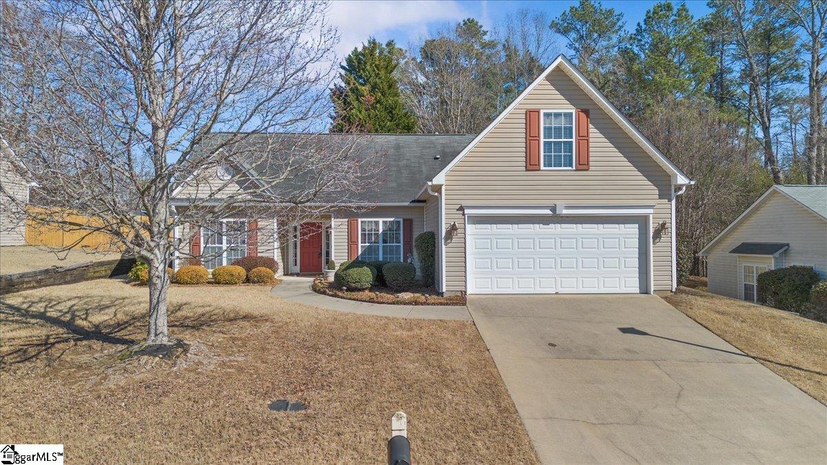 505 Cardinal Woods Way Easley, SC 29642 - Photo 2 of 35