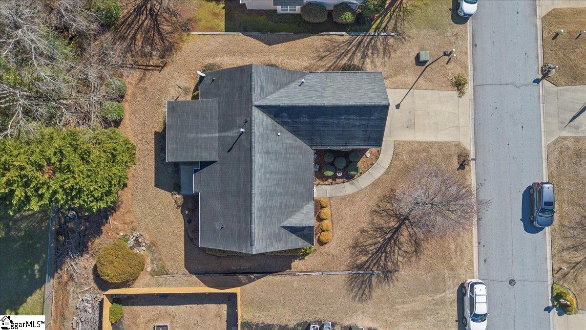 505 Cardinal Woods Way Easley, SC 29642 - Photo 25 of 35