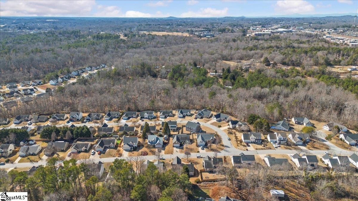 505 Cardinal Woods Way Easley, SC 29642 - Photo 32 of 35