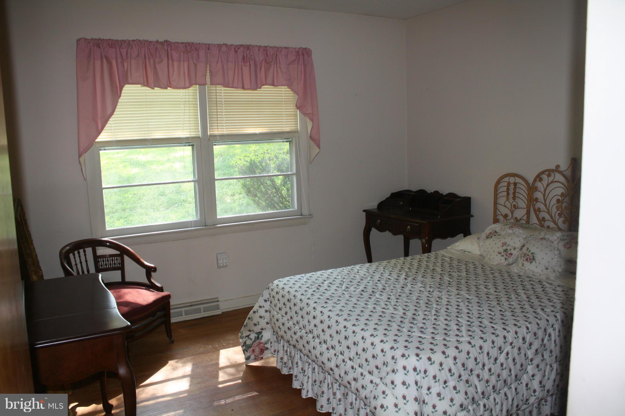 1481 Grandview Road Arnold, MD 21012 - Photo 7 of 11 Bedroom