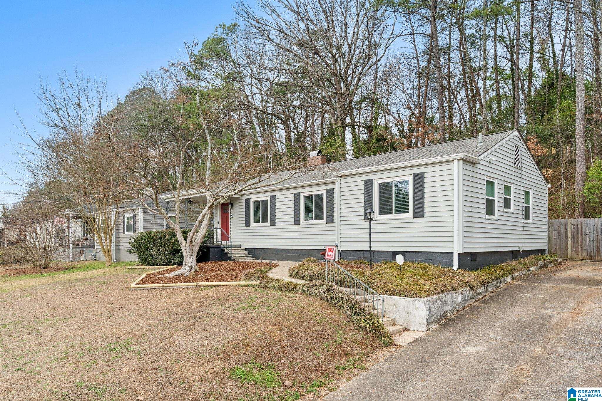 1322 Cresthill Road Birmingham, AL 35213 - Photo 3 of 35 Gallery Image 3