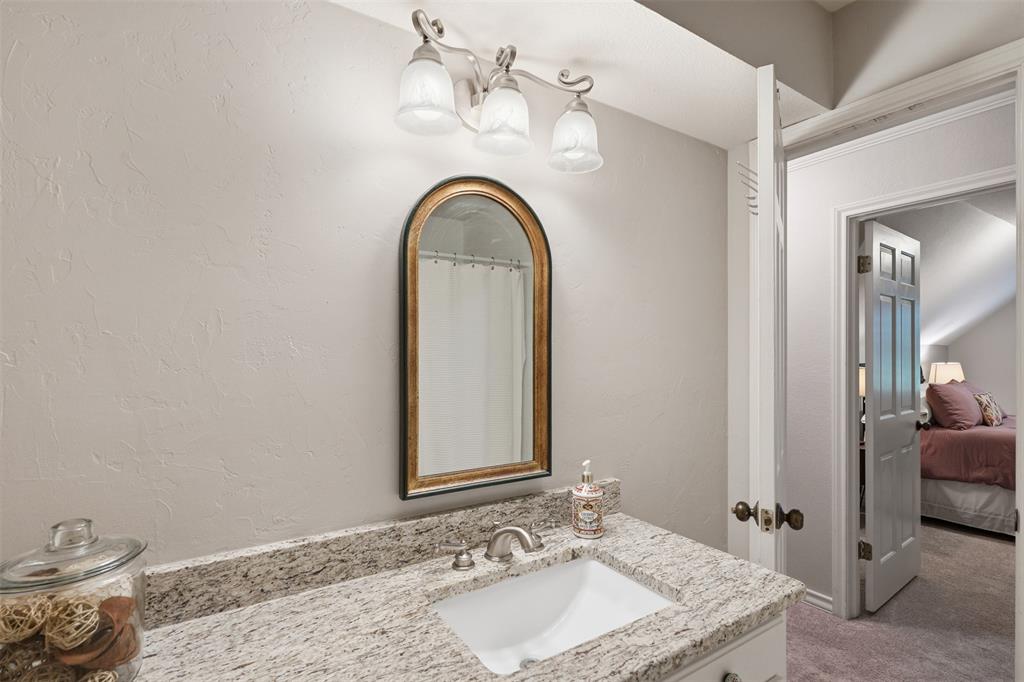 3805 Hollow Creek Road Benbrook, TX 76116 - Photo 27 of 40