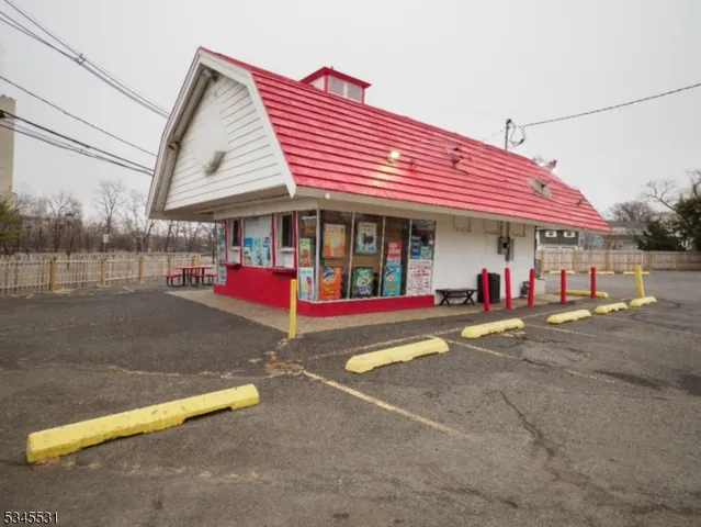 $1,299,999 | 735 East Hazelwood Avenue, Rahway, NJ 07065