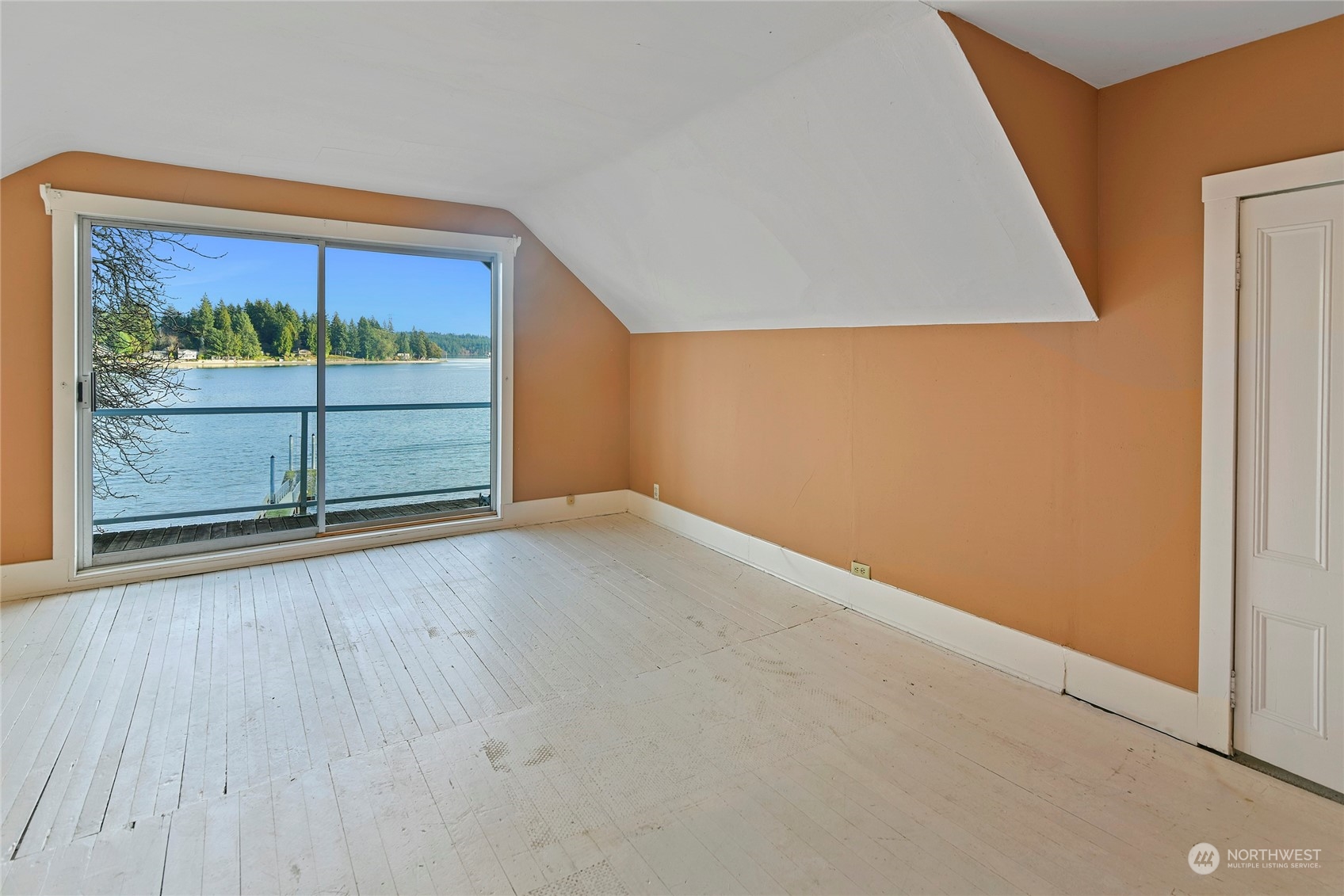 16068 Virginia Point Road Northeast Poulsbo, WA 98370 - Photo 17 of 40 Gallery Image 17