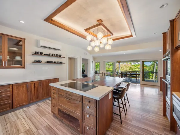 $3,999,000 | 65 North Holokai Road, Haiku, HI 96708