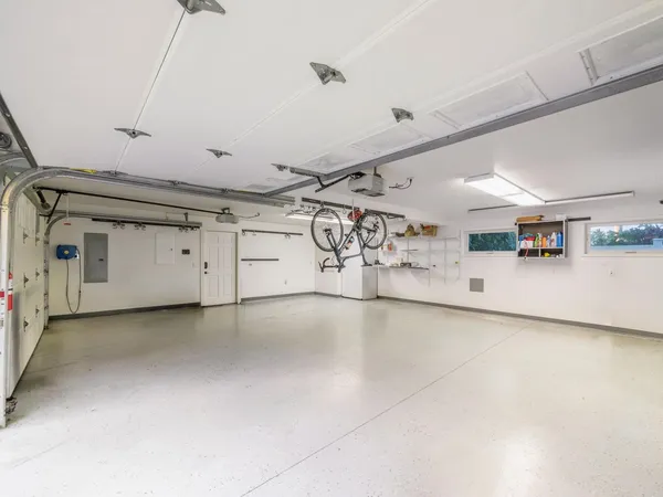 $3,999,000 | 65 North Holokai Road, Haiku, HI 96708