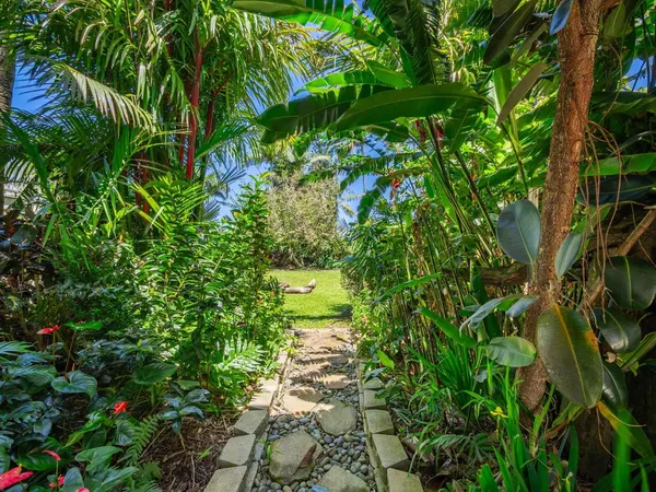 $3,999,000 | 65 North Holokai Road, Haiku, HI 96708